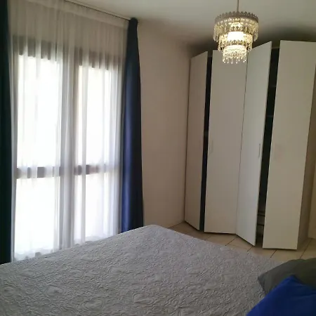 Marina Fiorita Apartment *