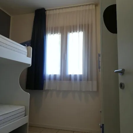 Marina Fiorita Apartment *