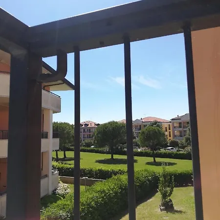 Marina Fiorita Apartment *